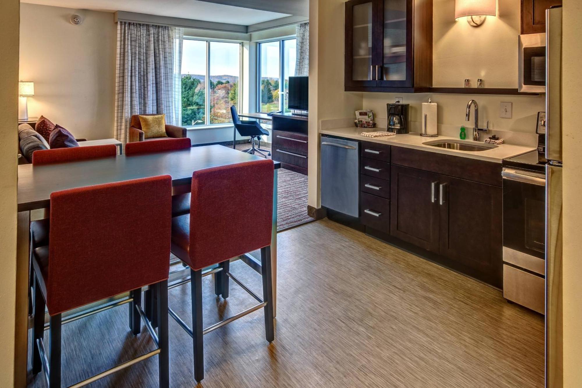 Residence Inn By Marriott Blacksburg-University Exteriör bild